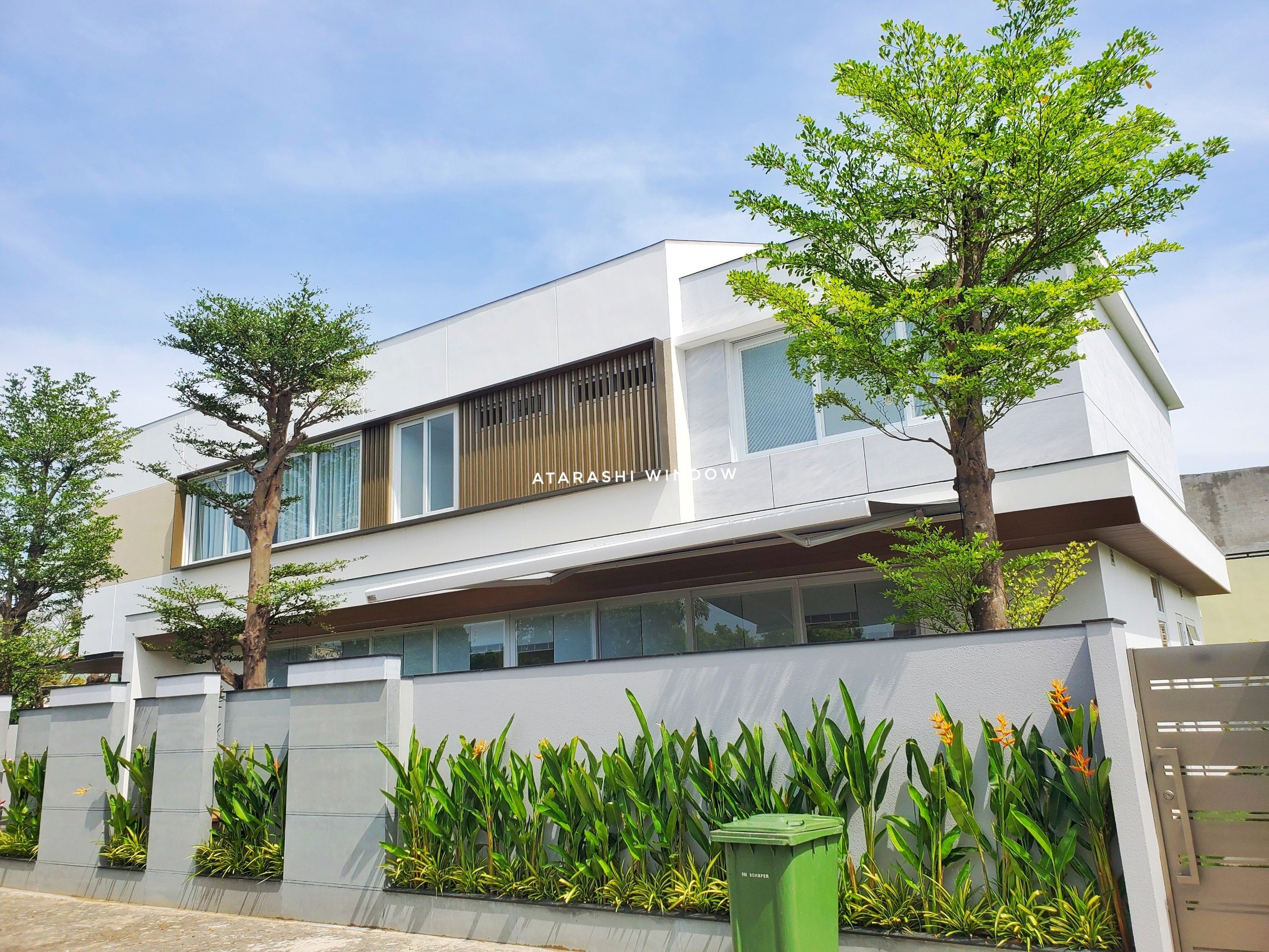 atarashi-cua-slim-chong-bao 1