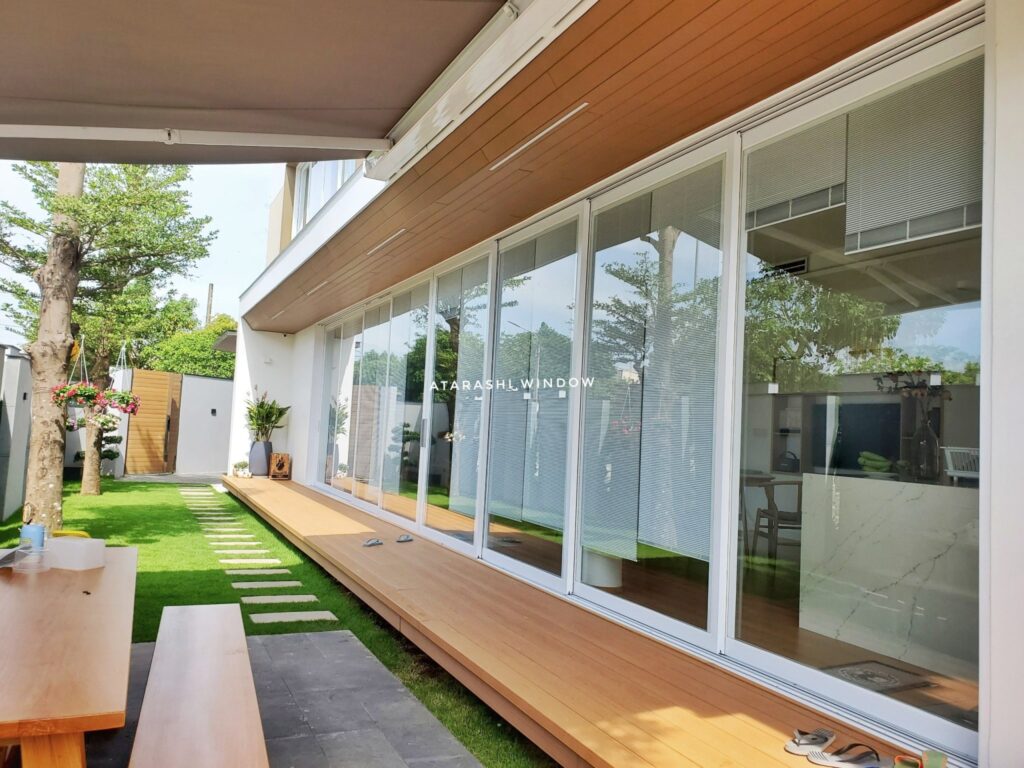 Cửa sổ slim kích thước lớn sẽ mang lại tầm nhìn hoàn hảo cho gia chủ Cửa sổ slim kích thước lớn sẽ mang lại tầm nhìn hoàn hảo cho gia chủ