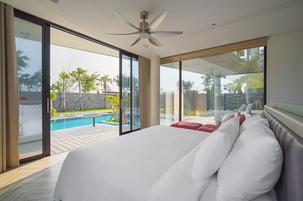 Thiết kế để kín khít, cách âm và chống nước